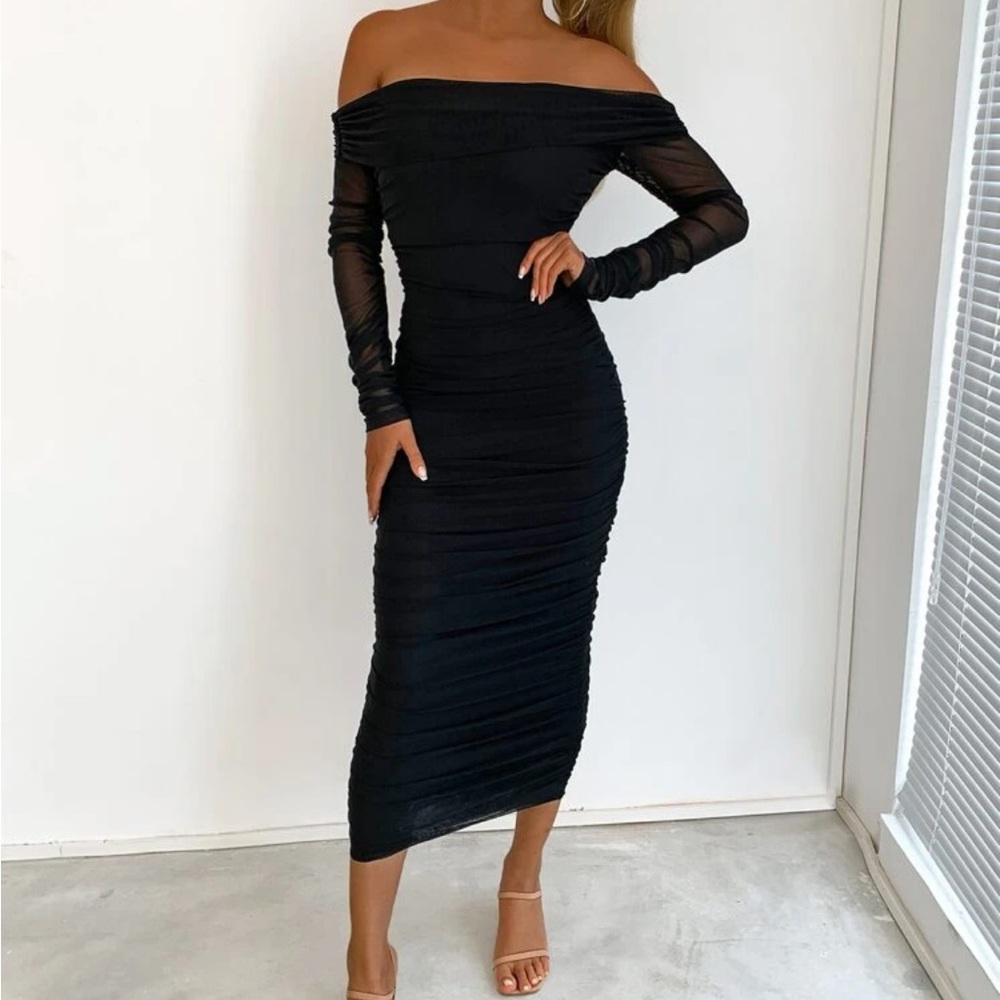Off Shoulder Bodycon Formal Dress - NEW